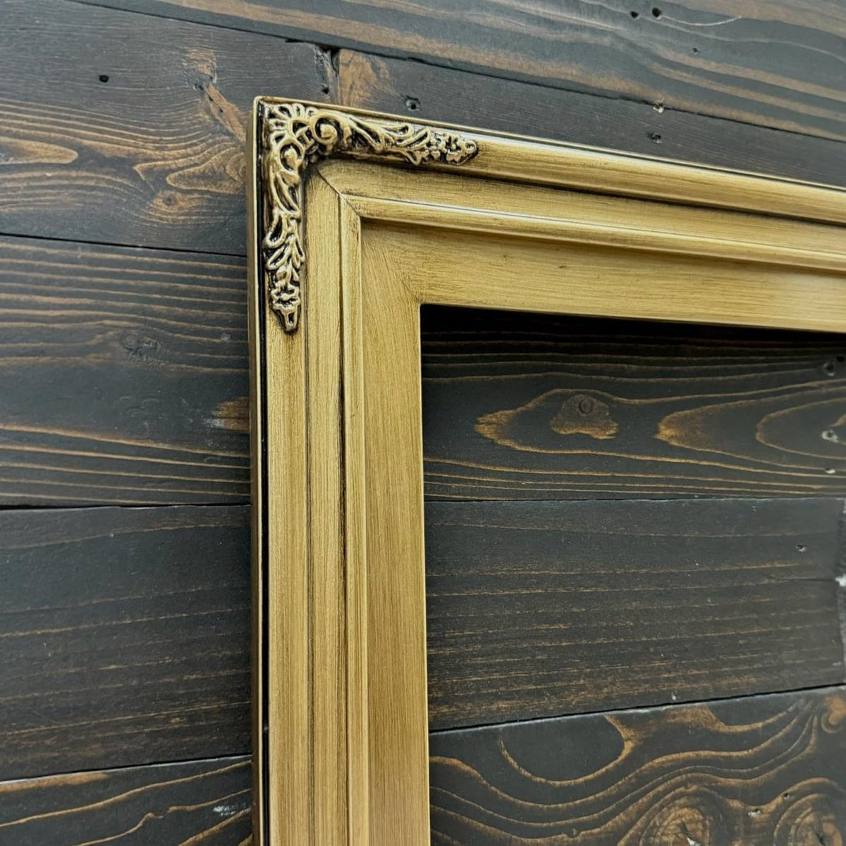 55 Inch TV frame for Hisense Canvas TV. Antique Gold Finish (not for use with other models) Handmade wood ornate TV Frame (55 INCH CANVAS TV)